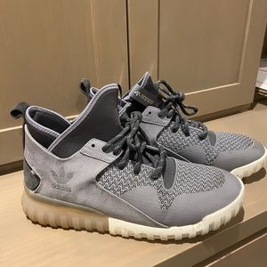 Mens Adidas Tubular sneakers